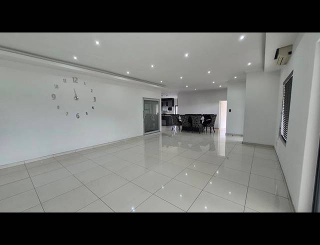 4 BEDROOM HOUSE FOR SALE IN RASLOUW GARDENS